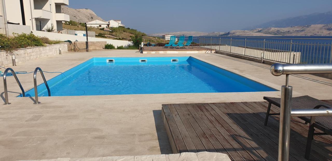 Studio Apartma Pag Blue Ocean 1 With Sea View Pag Town Eksteriør bilde