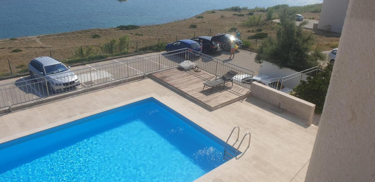 Studio Apartma Pag Blue Ocean 1 With Sea View Pag Town Eksteriør bilde