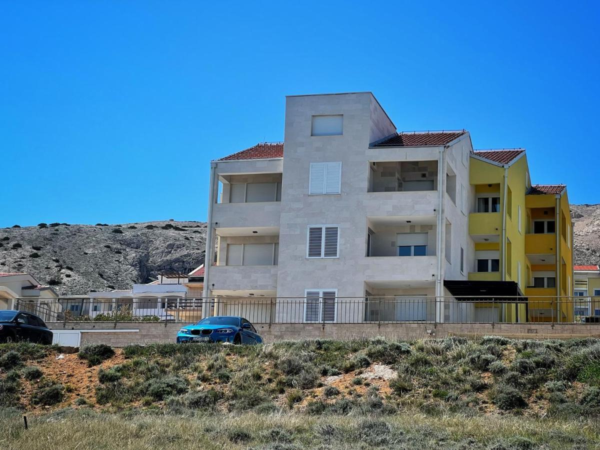 Studio Apartma Pag Blue Ocean 1 With Sea View Pag Town Eksteriør bilde